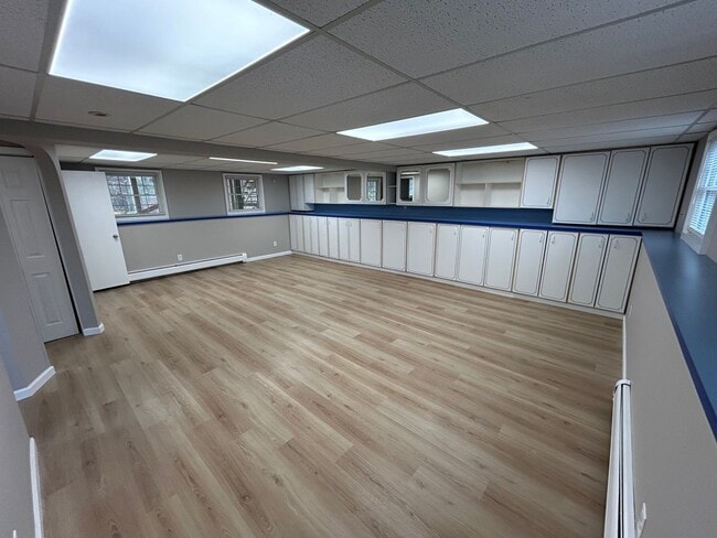 Building Photo - 3BR/2.5BA Home In Torrington