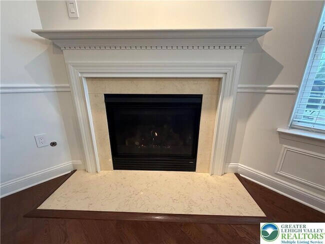 Building Photo - 7109 Hunt Dr