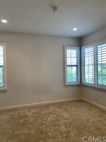 Building Photo - 15415 Jeffrey Rd