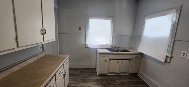 Building Photo - 211 W Williams St
