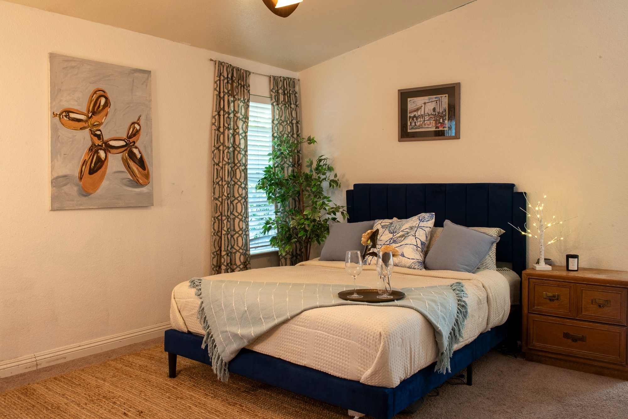 Building Photo - 3360 N Topanga Canyon Blvd