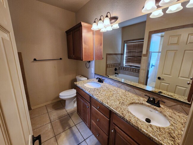 Building Photo - 1293 Mission Nuevo Dr