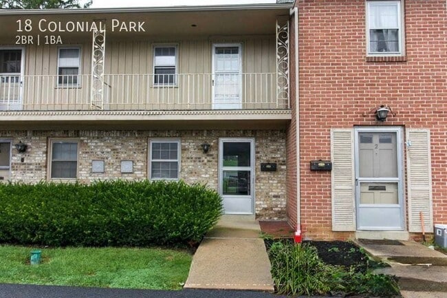 Building Photo - 18 Colonial Park