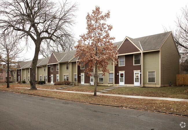 Primary Photo - 708-730 Marshall Ave