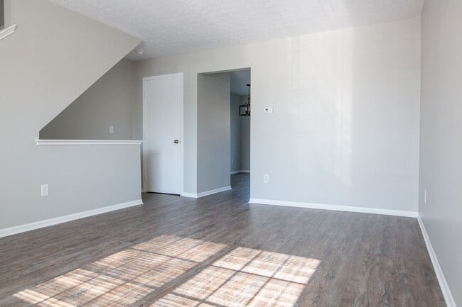 Building Photo - 7778 Deercrest Ct