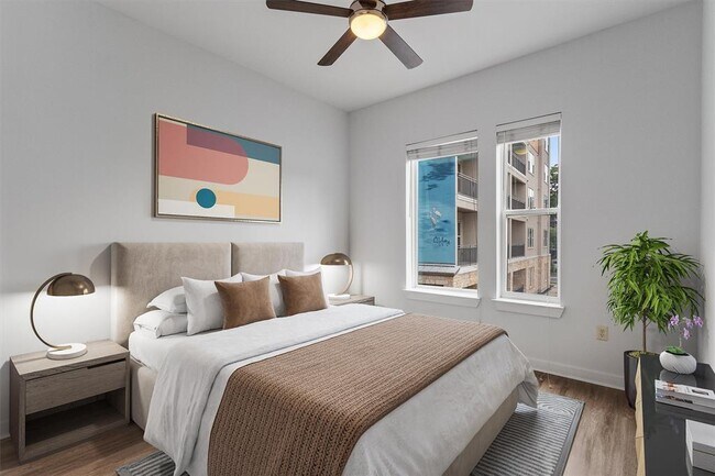 Building Photo - 1900 Barton Springs Rd