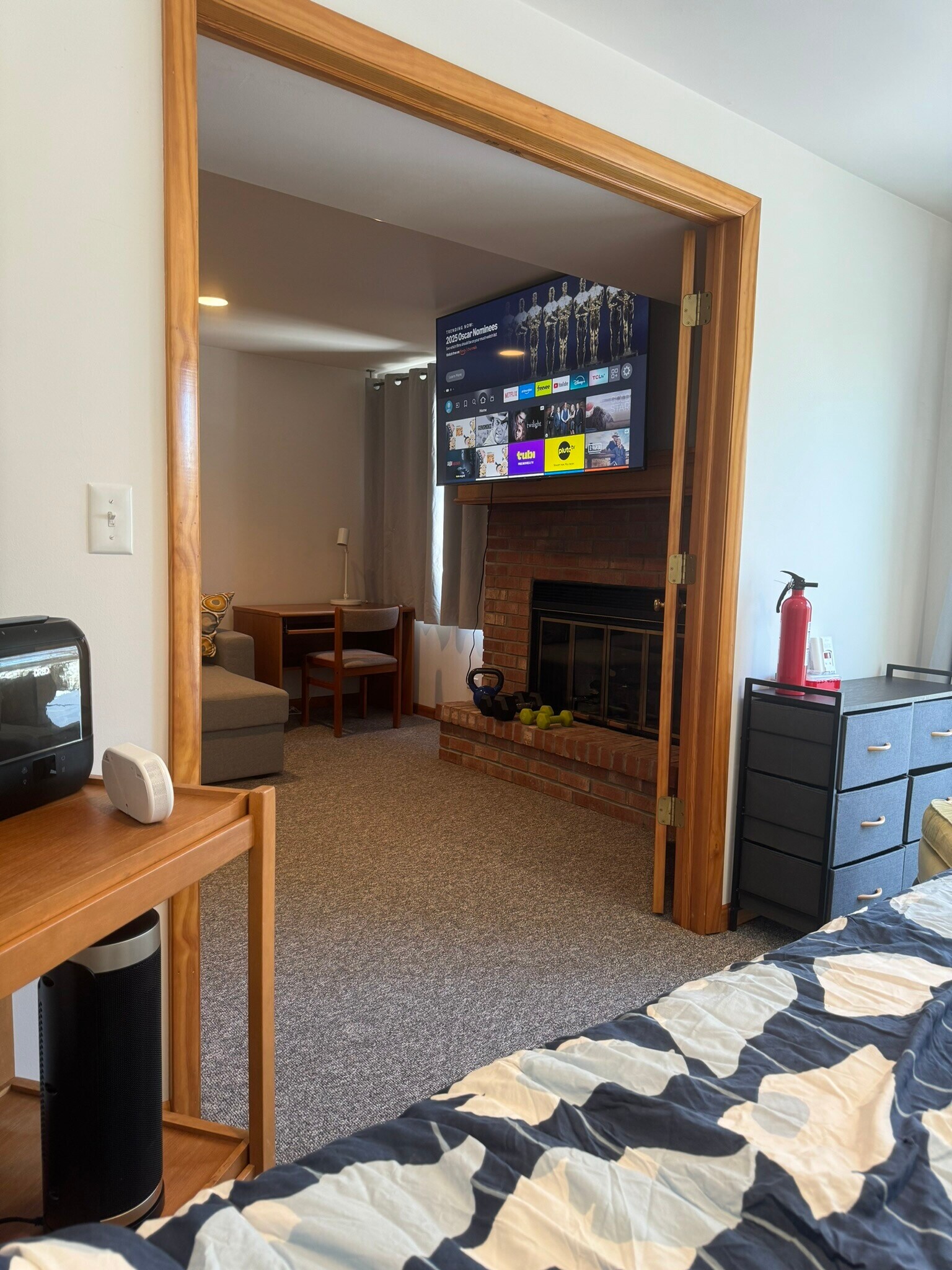 Building Photo - 7S485 Lynn Dr