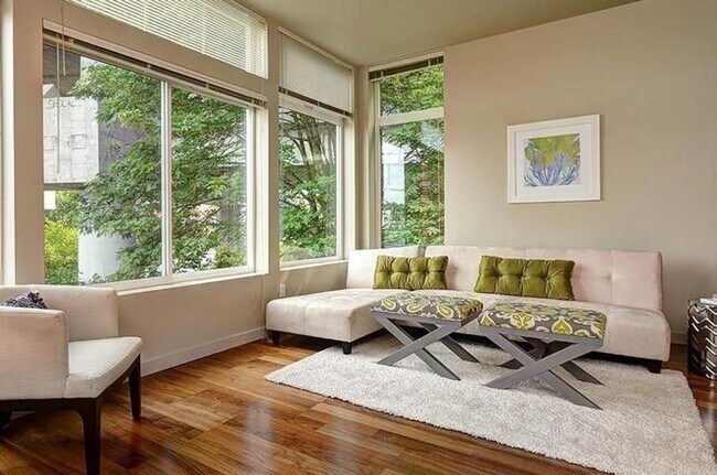 Building Photo - Avail Now: Corner Unit at Ruby in Eastlake – Canal Views, Natural Light & Parking