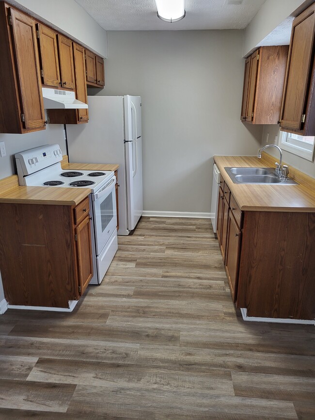 Building Photo - 217 Churchill Dr