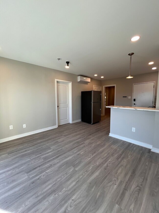 Building Photo - Ventnor Beach Lofts