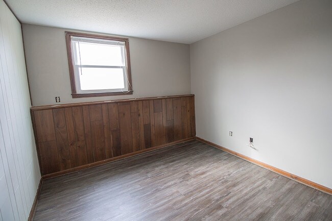Building Photo - 213 E El Cortez Dr