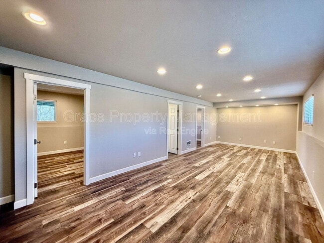 Building Photo - 10010 Bryant Ct