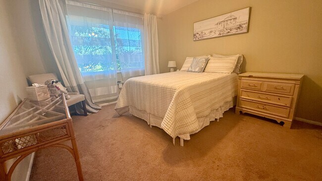 Building Photo - 5840 Tanglewood Dr NE