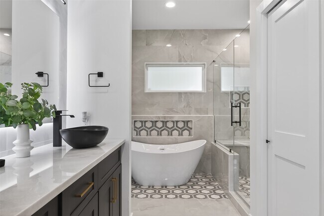 Building Photo - 12319 New Jordan Ln