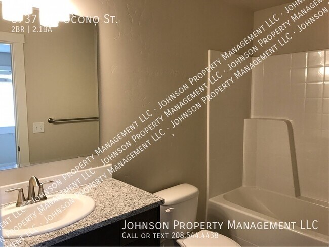 Building Photo - 8737 W Pocono St