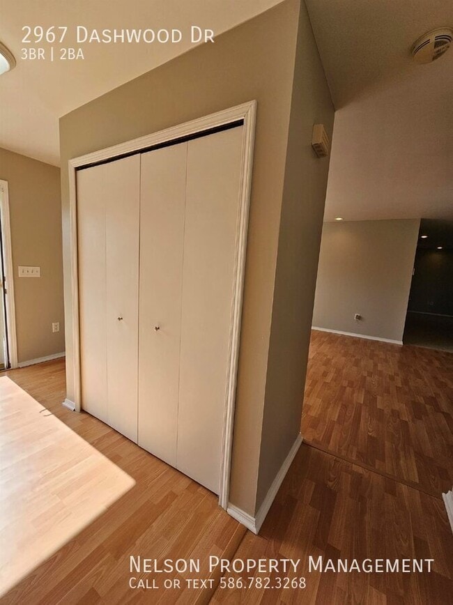 Building Photo - 2967 Dashwood Ave