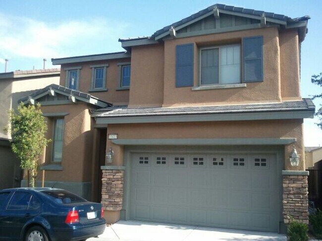 Primary Photo - 10415 Lilac Square Ave