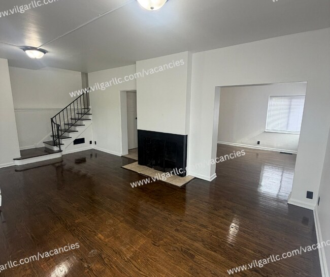 Building Photo - 600 W 46th Ave