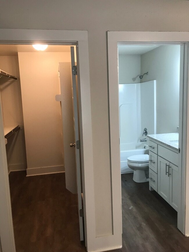 Building Photo - Stunning South Fayetteville Dwelling