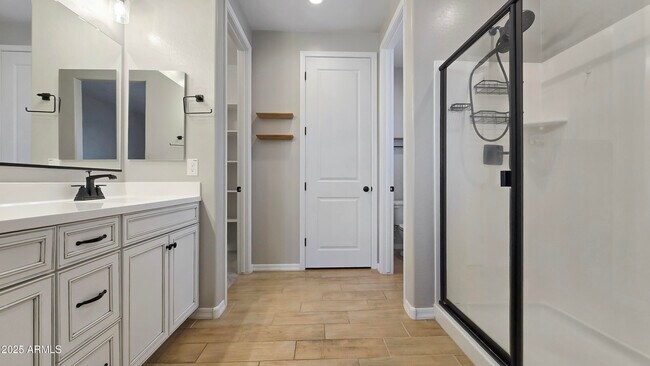 Building Photo - 18418 W Sunbelt Dr