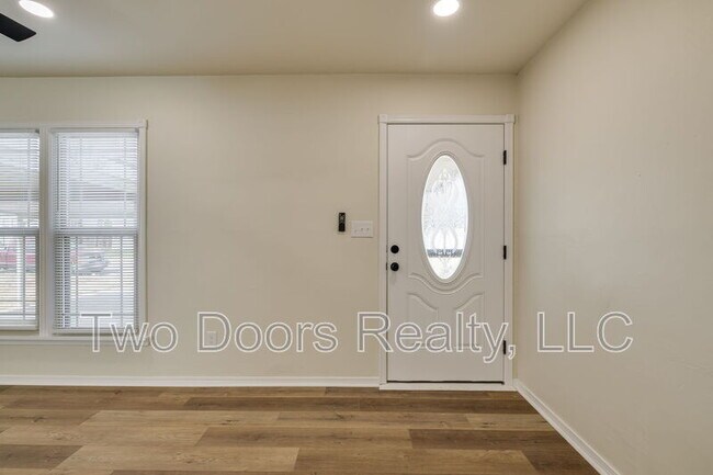 Building Photo - 2416 NW 40th St
