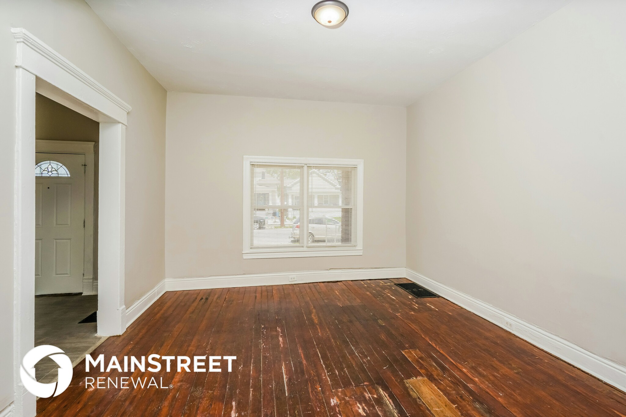 Building Photo - 3630 River Park Dr