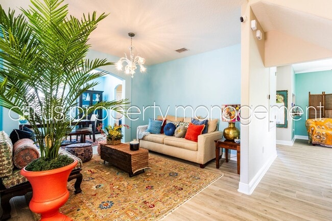 Building Photo - Charming and Immaculate, Updated 5/3 in Winter Garden's Alexander Ridge