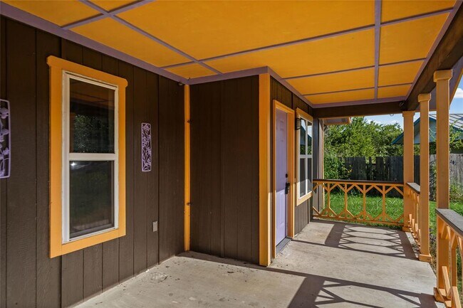 Building Photo - 6809 Ali Cove
