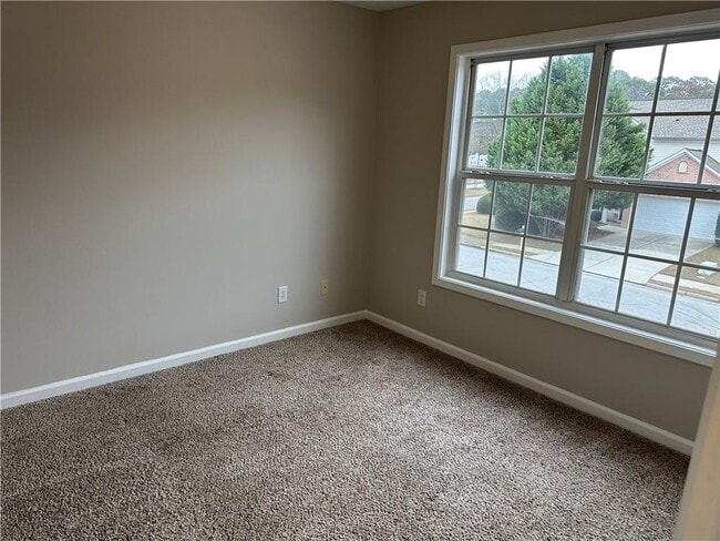 Building Photo - 590 Clairidge Ln SW