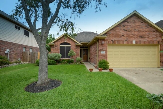 Primary Photo - 17307 Stratford Green Dr