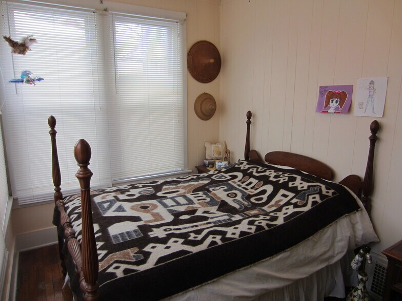 Building Photo - 1015 Kentucky St