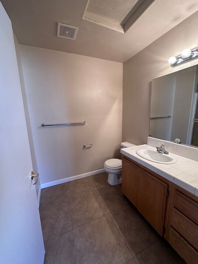 Building Photo - 4404 Pebble Creek Dr