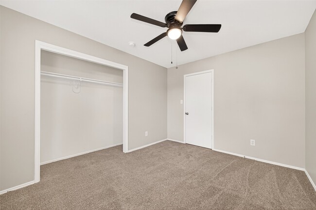 Building Photo - 4115 Sand Ripple Ln