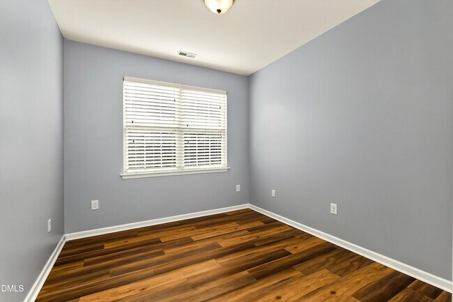 Building Photo - 614 Rose Laurel Ct