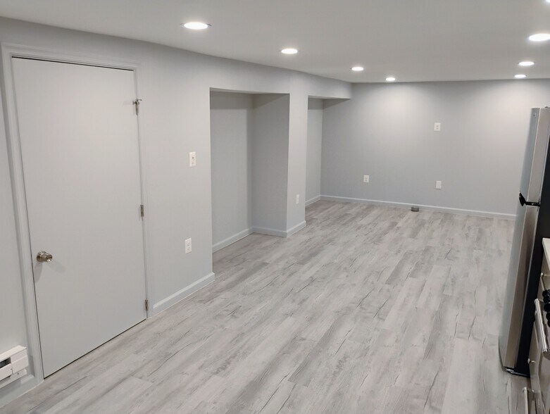 Building Photo - 3609 W Forest Park Ave