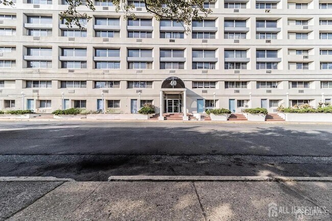 Primary Photo - 40 Fayette St