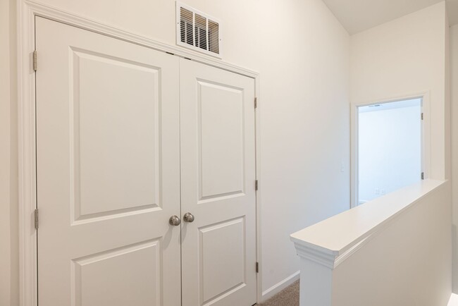 Building Photo - 1 Year Old 2-Bedroom Townhome in Lowell (M...