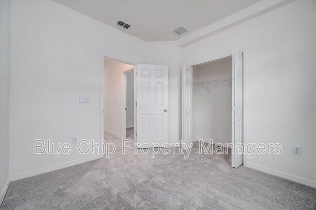 Building Photo - 34200 Cinder Wy