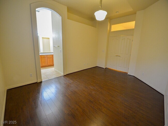 Building Photo - 401 Madison Taylor Pl
