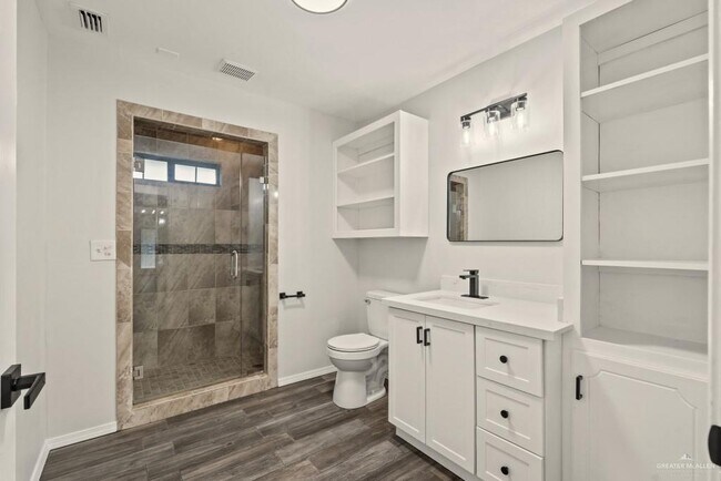 Building Photo - 413 S Los Cerritos Cir