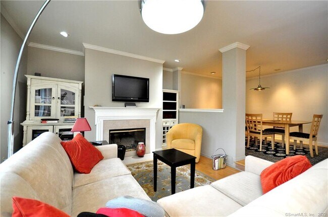 Building Photo - 93 Litchfield Ponds Dr
