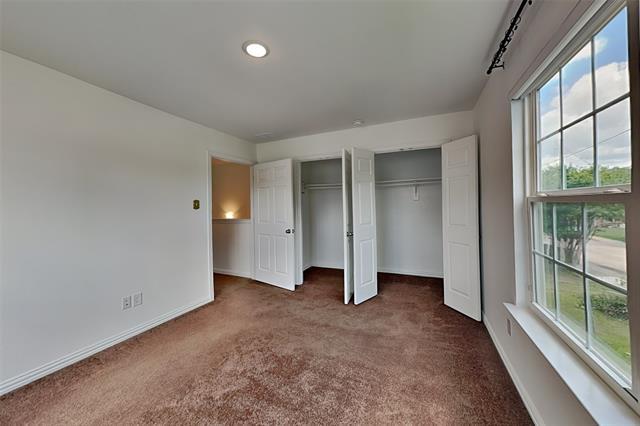 Building Photo - 3321 Rutz St