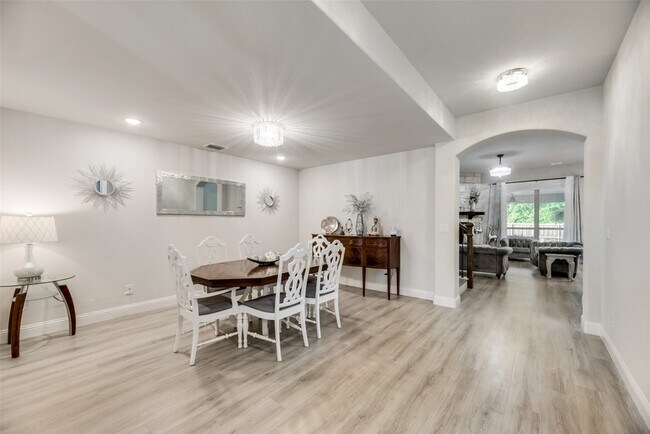 Building Photo - 2606 Gavin Dr