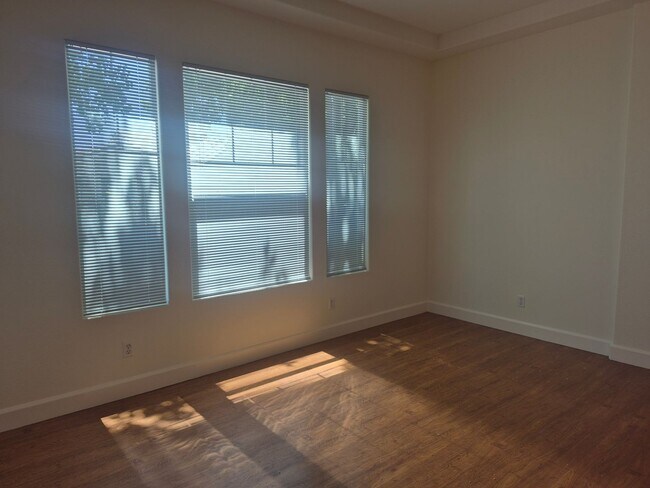 Building Photo - 5703 Herbal Way