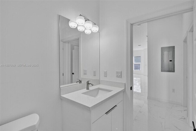 Building Photo - 1559 NW 62nd Terrace