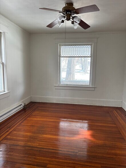 Building Photo - 27 Scammell Ave