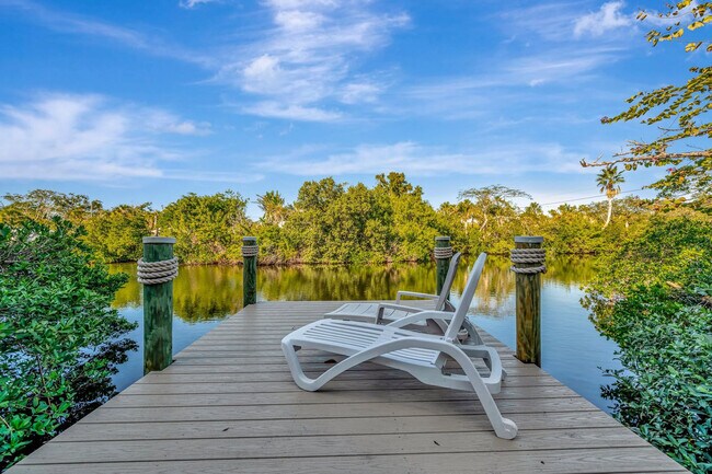 Building Photo - 28 Michiana Dr