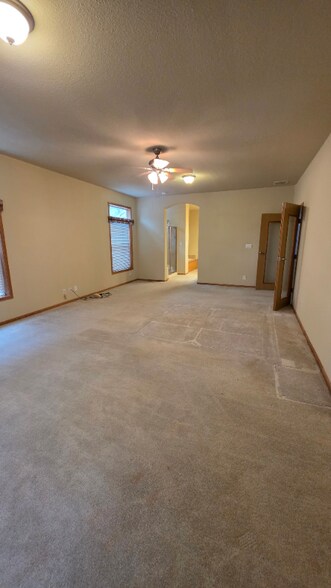 Building Photo - 7495 Shoup Rd