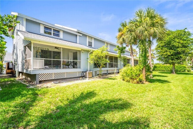 Building Photo - 6156 Lakefront Dr