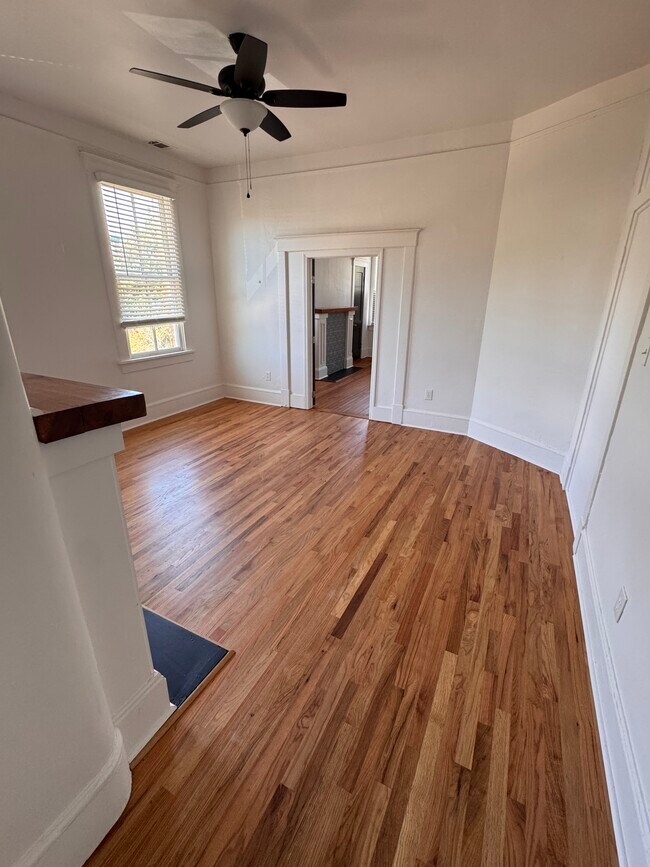 Living Room - 2115 Lincoln St